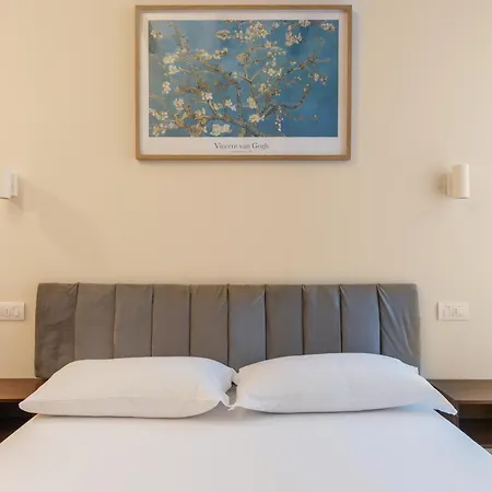 Designer In A Unique Setting Near M2 - Berra 10 Appartement *