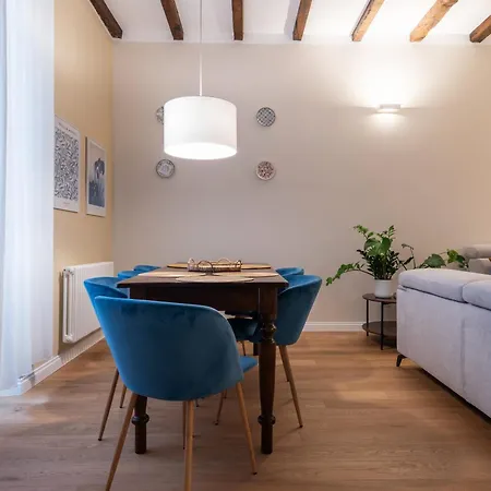 Designer In A Unique Setting Near M2 - Berra 10 * ميلان